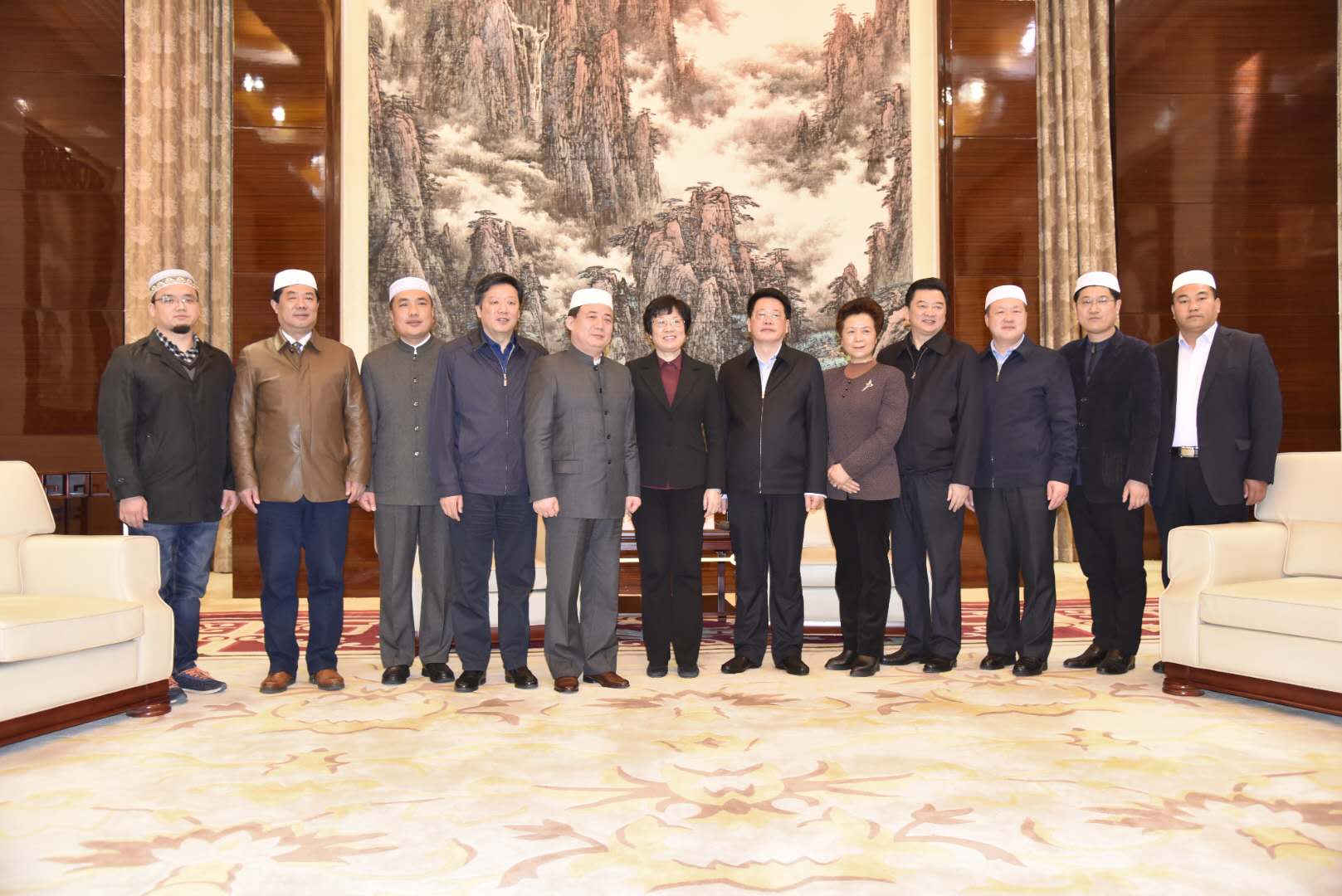 刘莉会见省伊斯兰教协会新一届领导班子成员